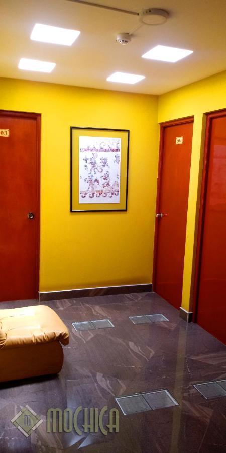 Hostal Residencial Mochica リマ エクステリア 写真